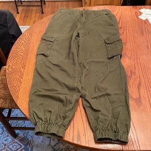 Forever 21 cargo joggers army green